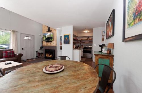Durango House | Pine Acres - Unit 115