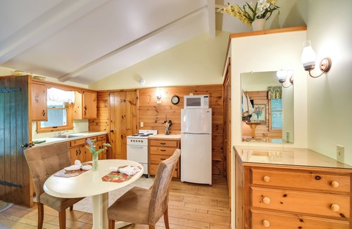 Fish Creek Cottage | 'Pine Cottage' Duplex w/Deck: Walk to State Park!