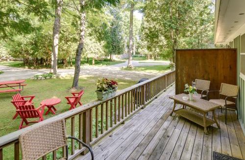 Fish Creek House | 'Pine Cottage' Duplex w/Deck: Walk to State Park!
