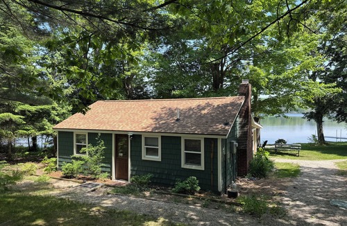 Alden Cabin | PINE COTTAGE - Pet Friendly Lakefront Cottage on Thayer Lake