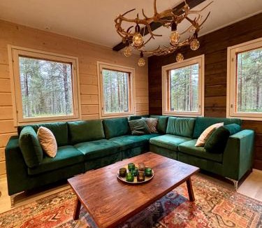 Koengaes Villa | Pine Forest Hideout - Villa Tapiontytär