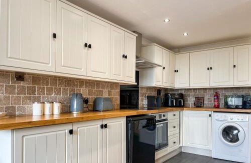 Holestone Moor House | Pine Lodge