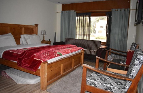 Shogran Hotel | Pine Park Shogran