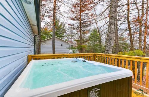 Mount Jackson House | Pine Peak Cottage - Quiet Luxury in the Mountains of Bryce Resort