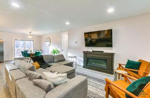 Mount Jackson House | Pine Peak Cottage - Quiet Luxury in the Mountains of Bryce Resort