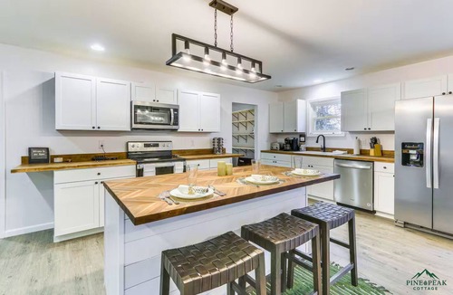 Mount Jackson Cottage | PINE PEAK COTTAGE: Quiet Luxury in the Mountains of Bryce Resort