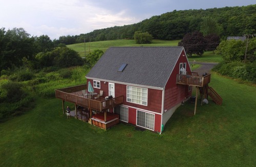 Cooperstown Apartment | Pine Row Manor Studio Apartment 5 minute drive from the cooperstown Dream Park