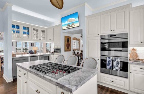 Islamorada House | Pineapple Beach