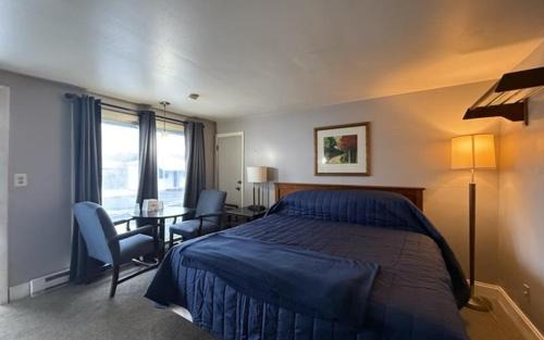 North Attleboro Hotel | Pineapple Inn