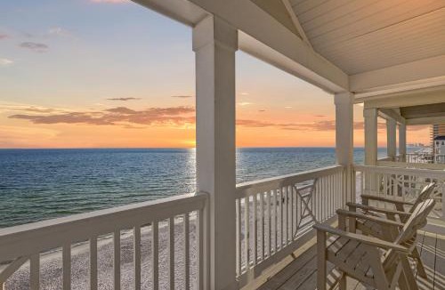 Lower Grand Lagoon House | Pineapple Paradise! 6BR 7BA beachfront house! Private Pool! Grill! Sleeps 16!