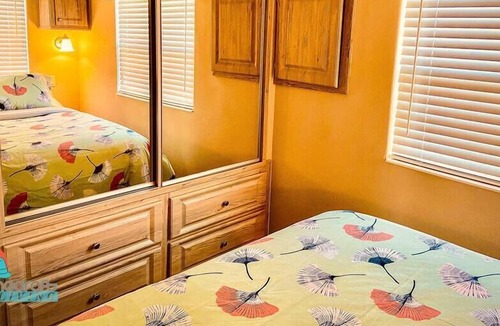 Southgate Apartment | Pinecraft Cottage Tiny Home