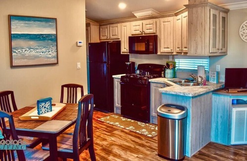 Southgate Apartment | Pinecraft Cottage Tiny Home