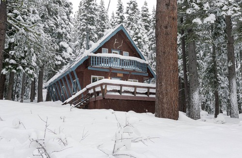 Tahoe City House | Pineland Chalet by Tahoe Getaways - 3BR Cabin w Wood Fireplace + Dog OK