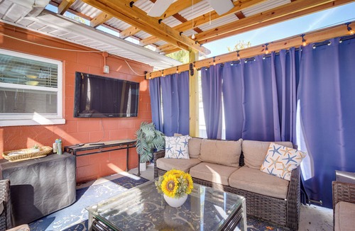 Pinellas Park Cottage | Pinellas Park Escape w/Heated Pool!
