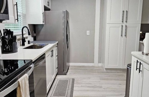 Pinellas Park Apartment | Pinellas Perch: 3/2 central home, 10 mins to DTSP