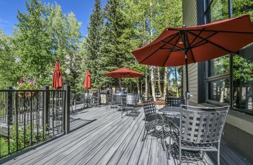 Keystone Apartment | Pines 2116 by SummitCove Lodging in Colorado