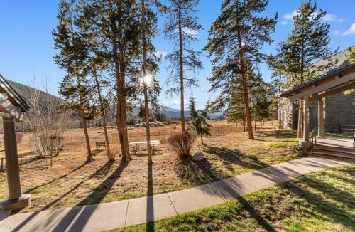 Keystone Apartment | Pines #2165