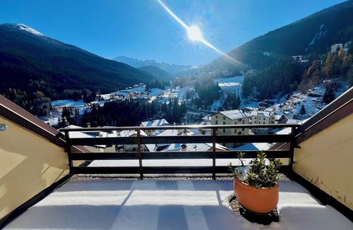 Semogo Apartment | PineView: 2 bedrooms with a view between Bormio and Livigno