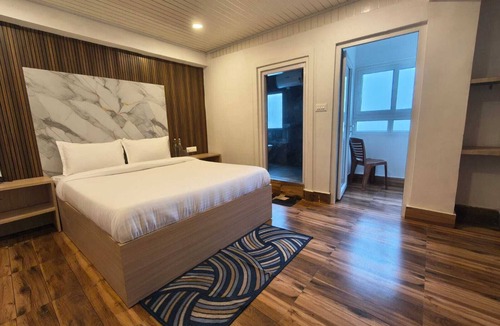 Darjeeling Hotel | PINEVIEW ESCAPES