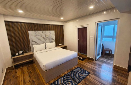 Darjeeling Hotel | PINEVIEW ESCAPES