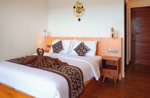 Songan Hotel | Pinggan Skyline