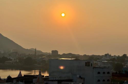 Pushkar Hotel | Pink Floyd
