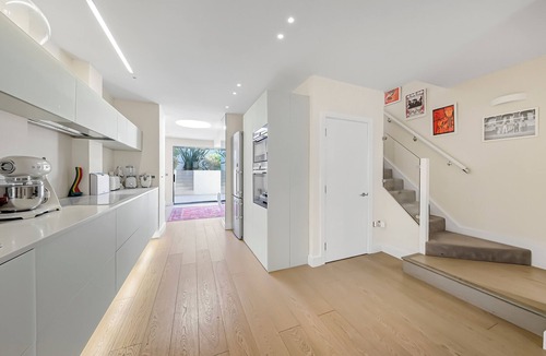 Maida Vale Apartment | Pink Floyd London Roots – Stylish 3BR Maida Vale Flat Near Notting Hill & Pad