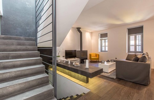 Kerameikos Hostel | Pink Mango Hostel