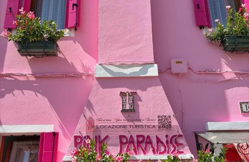 Burano Apartment | Pink Paradise