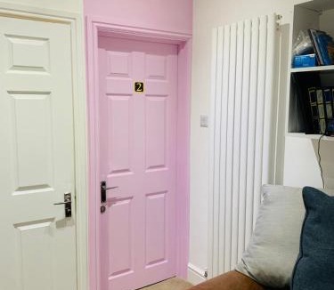 Crawley House | Pink Room