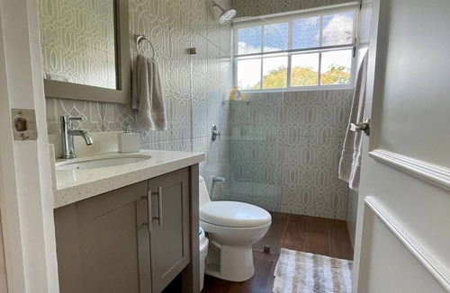 San Isidro Villa | Pink room I 20 mins from SJO Airport