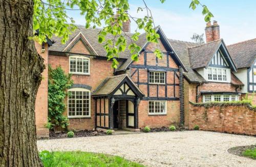 Uckinghall House | Pinley Hill House