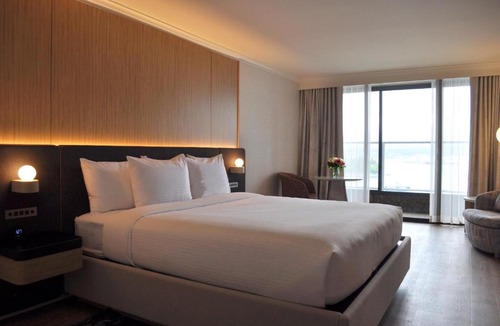 Coal Harbour Hotel | Pinnacle Hotel Harbourfront