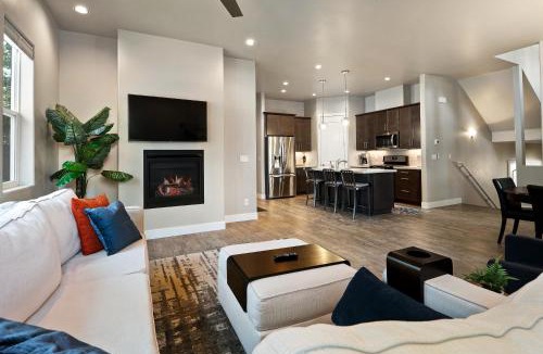 Flagstaff Villa | Pinnacle Pines Forest Views Modern Home with EV Charger Direct Trail Access
