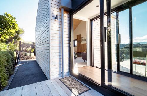 Akaroa House | Pinot's Pod