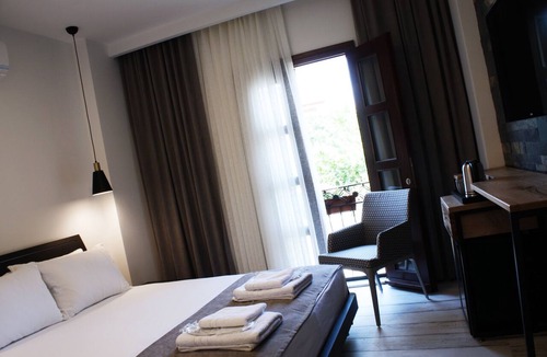 Urla Hotel | Pintura Urla Butik Otel & Sanat Galerisi
