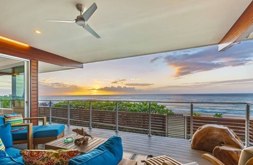 Pupukea House | Pipeline Beachfront Estate
