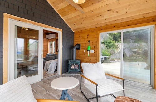 Spruce Head Cottage | Pirate's Den on the Wharf