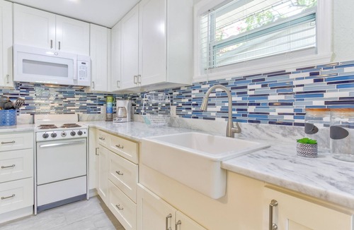 Ruskin Cottage | Pirate's Pointe Resort