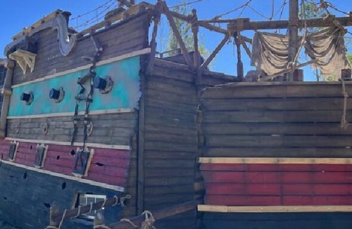 Bayfield Cabin | Pirate Ship - Deluxe Cabin #3 on map