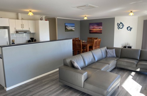 Baudin Beach House | Pisces - Seaside serenity. 100 metres to a safe, secluded, family friendly beach