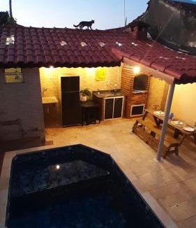 Jardim Praia Grande House | Piscina e Churrasqueira - 8 minuto a pé da Praia
