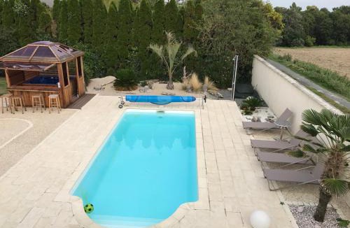 Saint-Georges-de-Didonne House | Piscine et jacuzzi à 2km de la plage de St Georges de didonne
