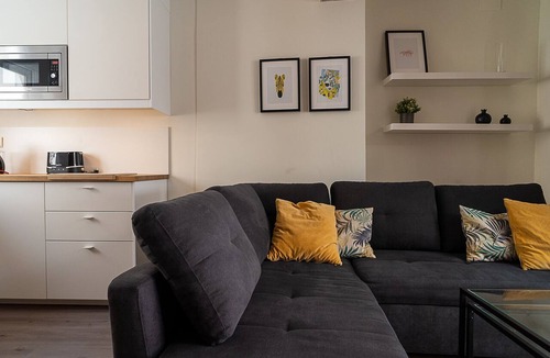 Granada City Center Apartment | Piso Moderno y Tranquilo en el Centro con Terraza