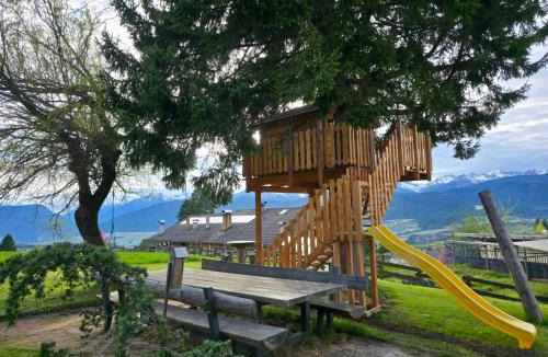 Ronzone Apartment | Pisolo Cottage