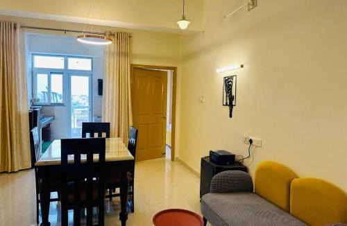 Varanasi Apartment | Pitambar
