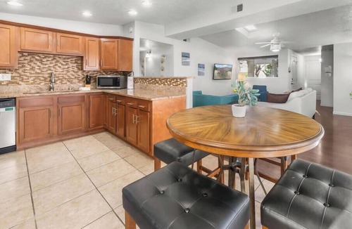 Northeast Heights House | Pitt Paradise: Pet-Friendly Oasis - An Irvie Home