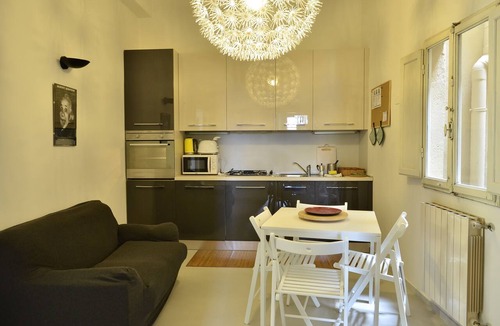 Oltrarno Apartment | Pitti Three - Two Bedroom Apartment, Sleeps 4
