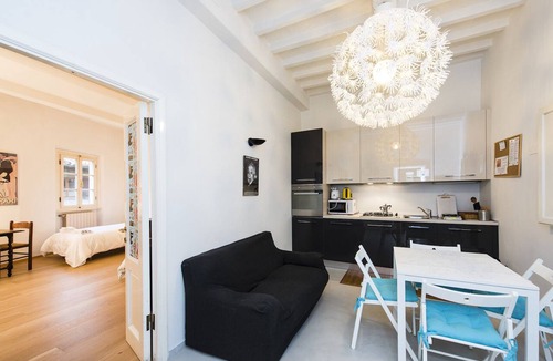 Oltrarno Apartment | Pitti Three - Two Bedroom Apartment, Sleeps 4