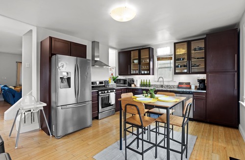 South Side Slopes House | Pittsburgh Pad 4BR - Double balconies with SKYLINE VIEWS, Parking, GAME ROOM!